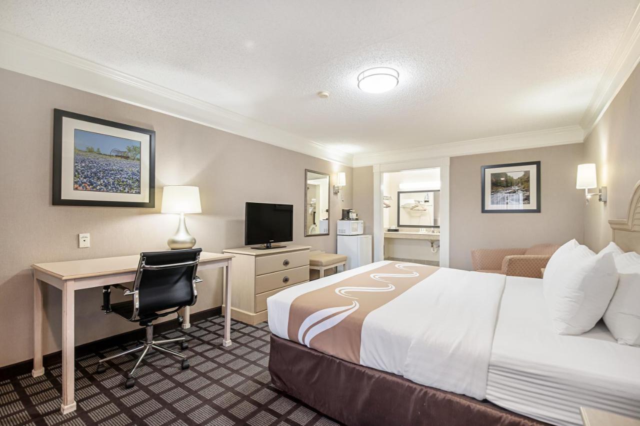 Quality Inn Near Lake Marble Falls Esterno foto