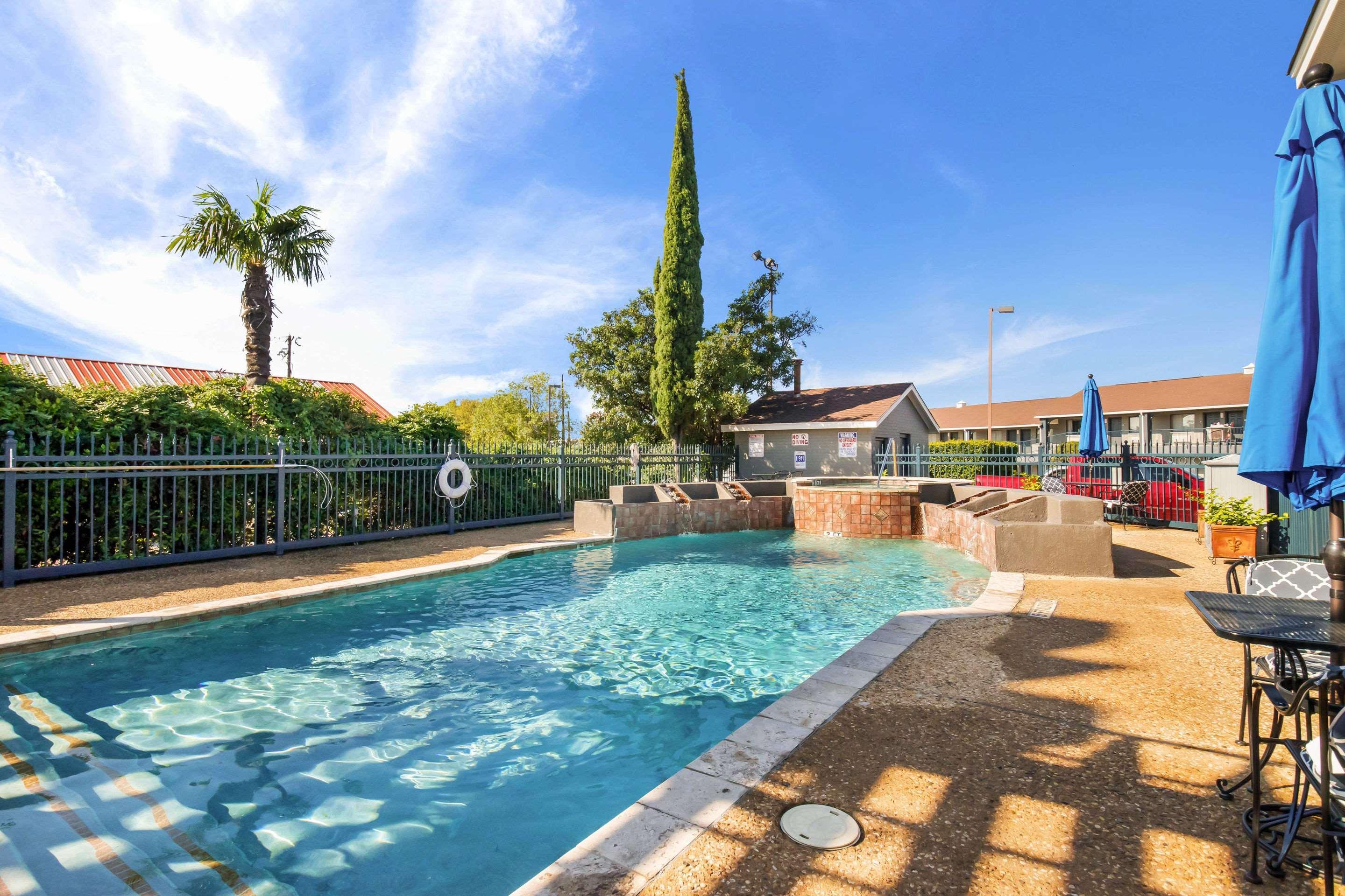 Quality Inn Near Lake Marble Falls Esterno foto