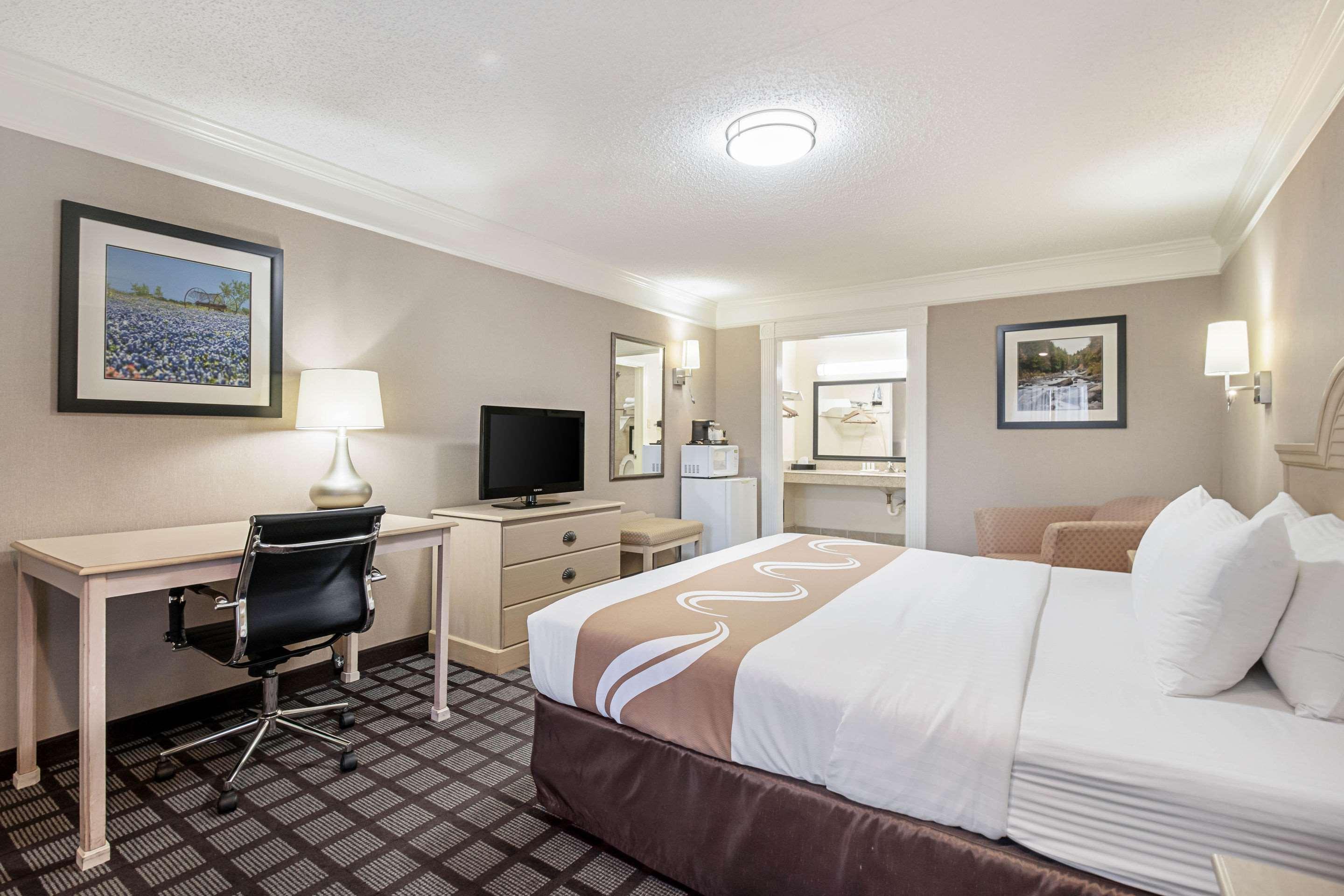 Quality Inn Near Lake Marble Falls Esterno foto